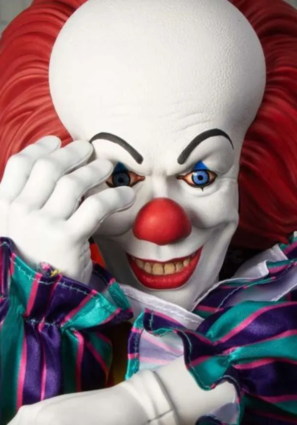 It 1990: Pennywise 18" Roto | PLUSH