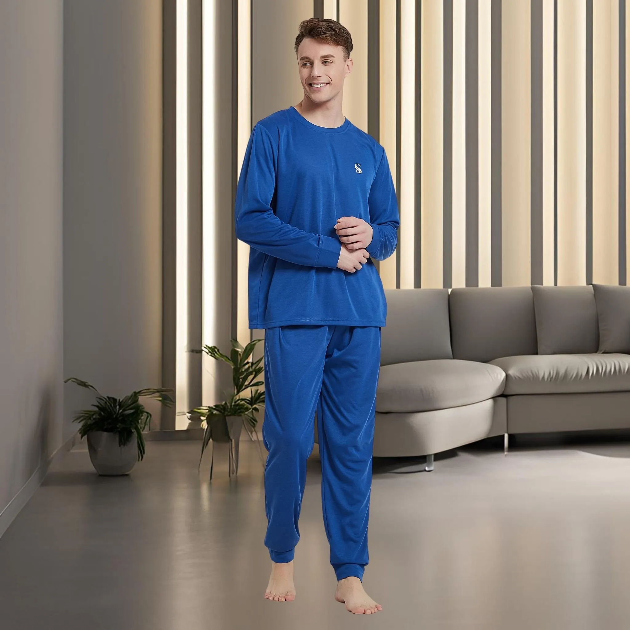 Men's Brushed Loungewear Set: Blue Jogger-Style Long-Sleeve Pyjamas.